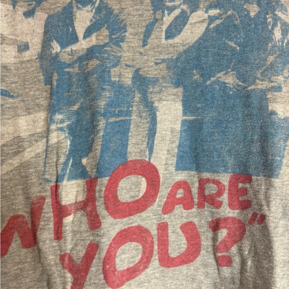 The who small grey graphic preowned tshirt